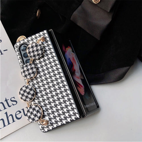Woman Retro Lattice Pattern Cloth Bracelet Phone Cover For Samsung Galaxy Z Fold 3 5G