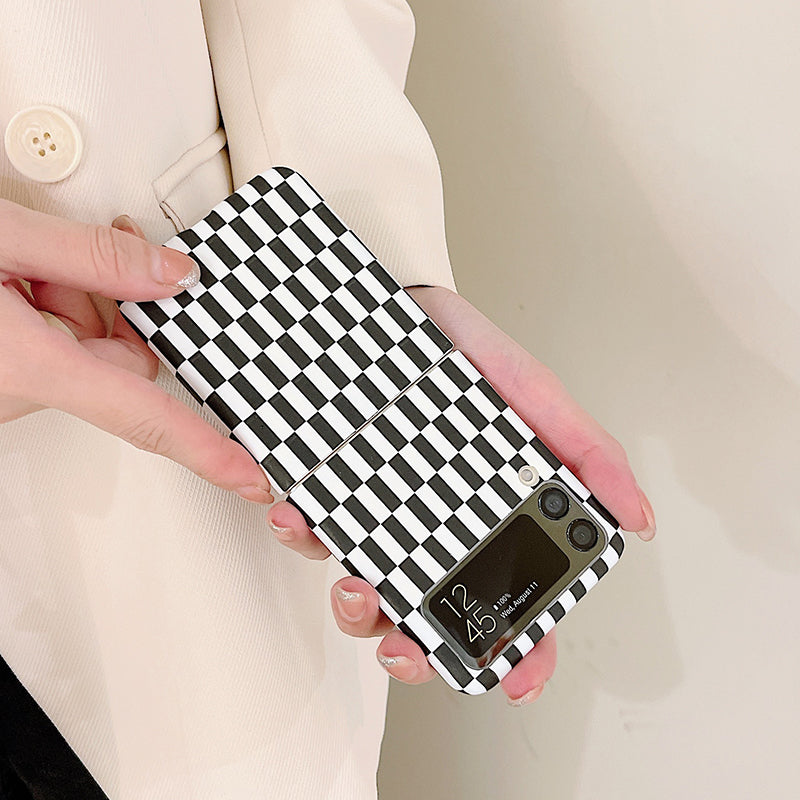 Simple and Fashion Black and whitePhone Case For Samsung Galaxy Z Flip 3 5G