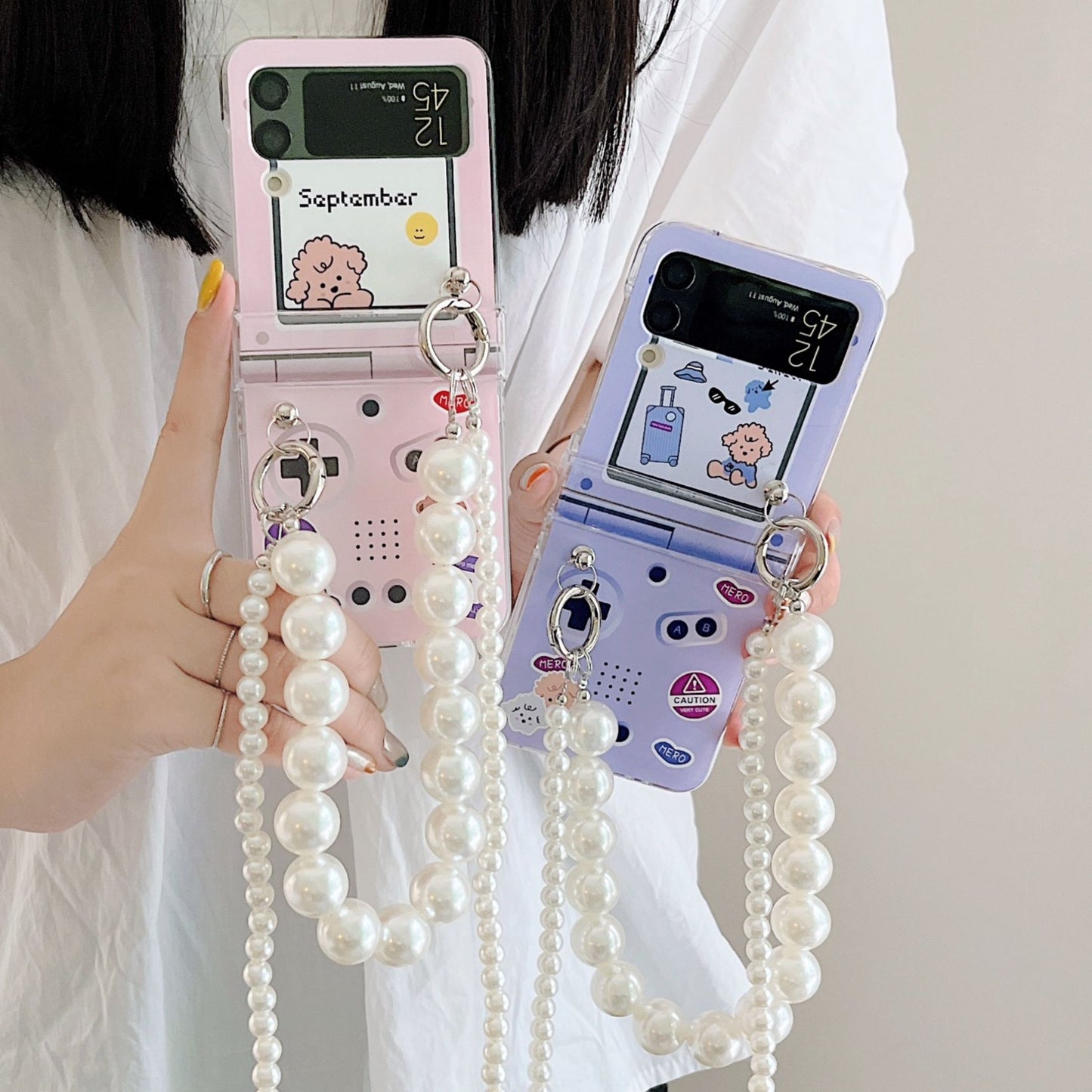 Cartoon Pearl Hand Chain Phone Case For Samsung Galaxy Z Flip 3 5G