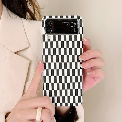 Simple and Fashion Black and whitePhone Case For Samsung Galaxy Z Flip 3 5G