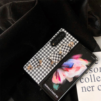 Woman Retro Lattice Pattern Cloth Bracelet Phone Cover For Samsung Galaxy Z Fold 3 5G