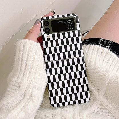 Simple and Fashion Black and whitePhone Case For Samsung Galaxy Z Flip 3 5G